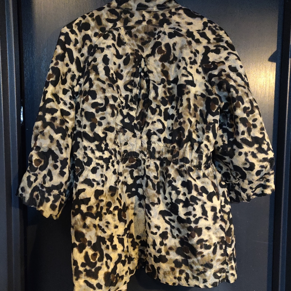 Alfani leopard print rain jacket - Picture 4 of 5